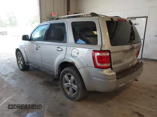 2011 Ford Escape Limited с VIN 1FMCU0EG3BKB39596, выставлен на аукционе IAAI как лот 42622102 с пробегом 179 758 миль миль и . История ставок и продаж доступна на DreamBid. Изображение 3.
