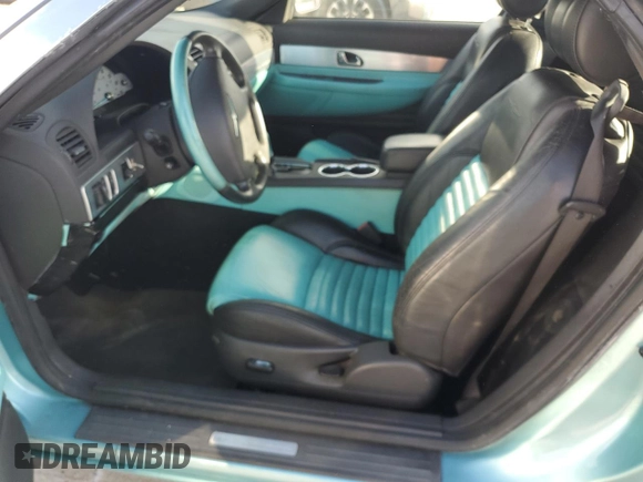 2002 Ford Thunderbird Hardtop Premium z VIN 1FAHP60A22Y123643, wystawiony jako Copart lot #73840684 z przebiegiem 47 589 mil mil oraz Szkoda całkowita • Salvage title. Historia ofert i sprzedaży dostępna na DreamBid. Obrazek 7.