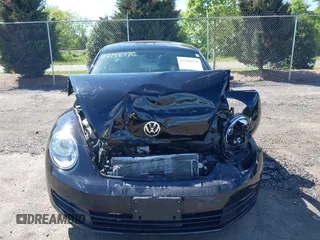 2016 Volkswagen Beetle SE с VIN 3VWJ17AT9GM620367, выставлен на аукционе IAAI как лот 42198976 с пробегом 94 048 миль миль и . История ставок и продаж доступна на DreamBid. Изображение 12.