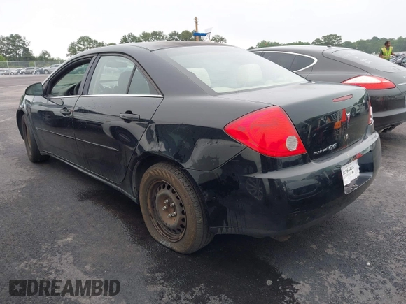 2007 Pontiac G6 1SV Value Leader z VIN 1G2ZF58B274191212, wystawiony jako IAAI lot #42359439 z przebiegiem 146 091 mil mil oraz . Historia ofert i sprzedaży dostępna na DreamBid. Obrazek 3.