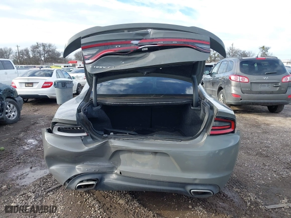 2017 Dodge Charger SE with VIN 2C3CDXBG8HH654518, listed as a IAAI auction lot 41471172 with 116,553 mi miles. Bid and sale history available at carsss.com. Image 6.