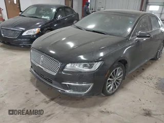 2019 Lincoln MKZ Standard with VIN 3LN6L5A98KR605023, listed as a IAAI auction lot 41378493 with 150,907 mi miles. Bid and sale history available at carsss.com. Image 2.