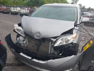 2012 Toyota Sienna LE AAS with VIN 5TDKK3DC8CS227401, listed as a IAAI auction lot 39425988 with 165,982 mi miles. Bid and sale history available at carsss.com. Image 6.