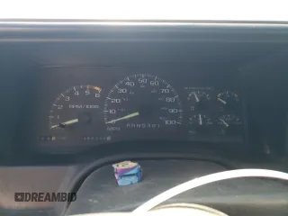 1996 GMC Yukon with VIN 1GKEK13R1TJ750705, listed as a Copart auction lot 76251474 with 245,084 mi miles and Salvage Title. Bid and sale history available at carsss.com. Image 9.