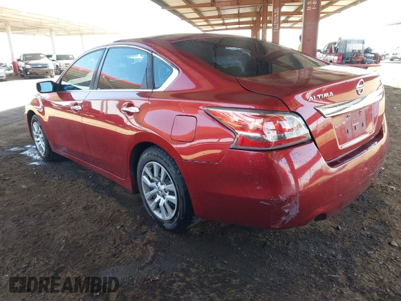 2015 Nissan Altima 2.5 S with VIN 1N4AL3APXFN371256, listed as a IAAI auction lot 41993912 with 184,754 mi miles. Bid and sale history available at carsss.com. Image 3.
