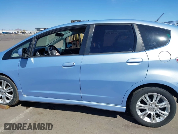 2010 Honda Fit Sport with VIN JHMGE8H48AC025703, listed as a IAAI auction lot 41878642 with 198,469 mi miles. Bid and sale history available at carsss.com. Image 15.