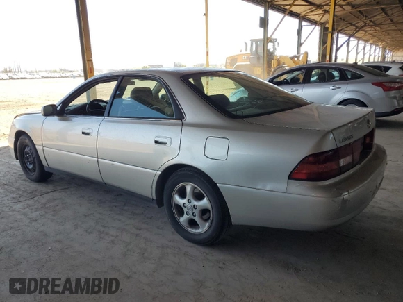 1999 Lexus ES 300 с VIN JT8BF28G9X0233078, выставлен на аукционе Copart как лот 56180915 с пробегом 136 438 миль миль и Списание • Salvage title. История ставок и продаж доступна на DreamBid. Изображение 2.