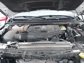 2023 Jeep Wagoneer Series II с VIN 1C4SJSBP1PS557347, выставлен на аукционе IAAI как лот 41615576 с пробегом 48 270 миль миль и . История ставок и продаж доступна на DreamBid. Изображение 10.