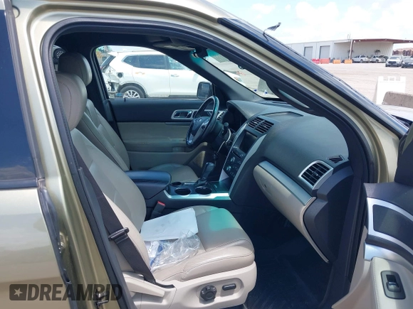 2012 Ford Explorer XLT with VIN 1FMHK7D8XCGA23797, listed as a IAAI auction lot 42573805 with 139,371 mi miles and . Bid and sale history available at DreamBid. Image 5.