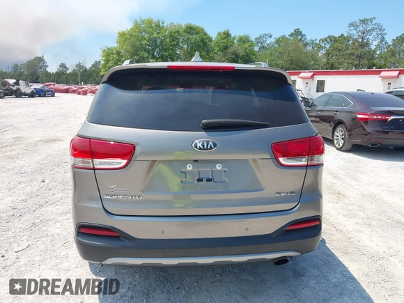 2018 Kia Sorento EX z VIN 5XYPH4A57JG410055, wystawiony jako IAAI lot #42023771 z przebiegiem 53 984 mil mil oraz . Historia ofert i sprzedaży dostępna na DreamBid. Obrazek 16.