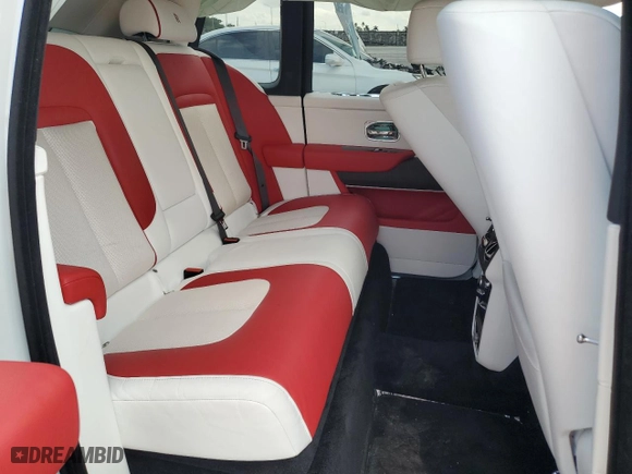 2022 Rolls-Royce Cullinan with VIN SLATV4C09NU210833, listed as a Copart auction lot 86283314 with 6,301 mi miles and Non Repairable. Bid and sale history available at carsss.com. Image 11.