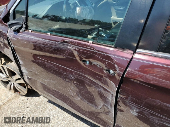 2017 Honda Pilot EX-L with VIN 5FNYF6H5XHB079081, listed as a Copart auction lot 54656305 with 197,010 mi miles and Salvage title. Bid and sale history available at DreamBid. Image 7.