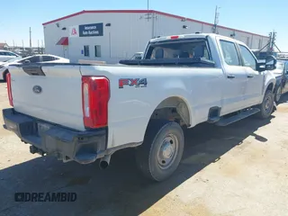 2024 Ford F-250 XL с VIN 1FT7W2BA6REC52771, выставлен на аукционе IAAI как лот 41864059 с пробегом 29 652 миль миль и . История ставок и продаж доступна на DreamBid. Изображение 4.
