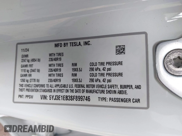 2025 Tesla Model 3 Long Range z VIN 5YJ3E1EB3SF899746, wystawiony jako IAAI lot #41678122 z przebiegiem 2 249 mil mil oraz . Historia ofert i sprzedaży dostępna na DreamBid. Obrazek 9.