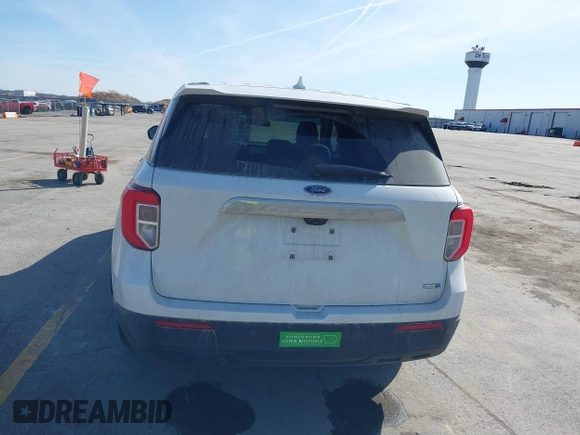 2020 Ford Explorer with VIN 1FMSK8BHXLGA19649, listed as a IAAI auction lot 41775268 with 155,716 mi miles. Bid and sale history available at carsss.com. Image 6.