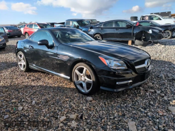 2014 Mercedes-Benz SLK 250 z VIN WDDPK4HA2EF080442, wystawiony jako Copart lot #45159975 z przebiegiem 46 978 mil mil oraz Szkoda całkowita • Salvage title. Historia ofert i sprzedaży dostępna na DreamBid. Obrazek 13.