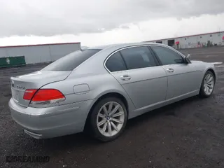 2007 BMW 7 Series 750Li with VIN WBAHN83577DT68489, listed as a IAAI auction lot 41985905 with 149,993 mi miles. Bid and sale history available at carsss.com. Image 4.