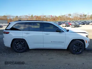 2024 Jeep Grand Cherokee with VIN 1C4RJYB63R8510782, listed as a IAAI auction lot 40878374 with 2,396 mi miles and . Bid and sale history available at DreamBid. Image 14.