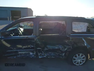 2014 Chrysler Town & Country Touring with VIN 2C4RC1BGXER124367, listed as a IAAI auction lot 41888366 with 143,638 mi miles and . Bid and sale history available at DreamBid. Image 6.