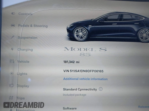 2013 Tesla Model S с VIN 5YJSA1DN9DFP06165, выставлен на аукционе IAAI как лот 40920844 с пробегом 181 342 миль миль и . История ставок и продаж доступна на DreamBid. Изображение 7.