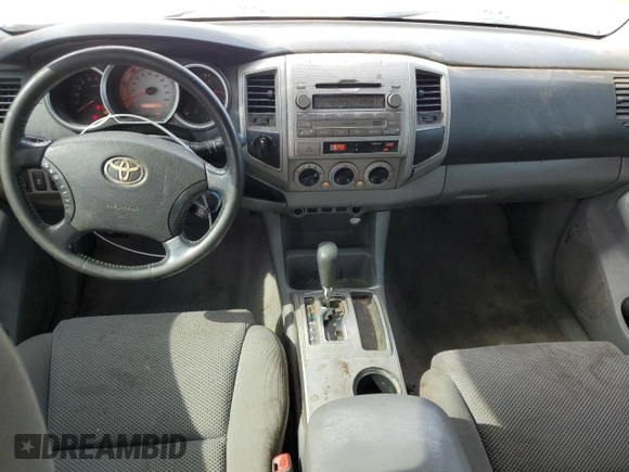 2010 Toyota Tacoma z VIN 5TEMU4FN7AZ710076, wystawiony jako Copart lot #56384345 z przebiegiem 215 043 mil mil oraz Szkoda całkowita • Salvage title. Historia ofert i sprzedaży dostępna na DreamBid. Obrazek 8.