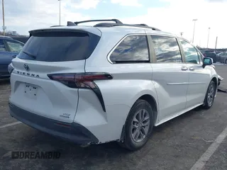 2024 Toyota Sienna XLE with VIN 5TDJSKFC6RS119094, listed as a IAAI auction lot 41434990 with 113,532 mi miles and . Bid and sale history available at DreamBid. Image 4.