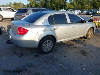2009 Chevrolet Cobalt LT w/1LT with VIN 1G1AT58H997272918, listed as a IAAI auction lot 41807609 with 201,007 mi miles. Bid and sale history available at carsss.com. Image 4.