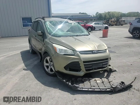 2013 Ford Escape SE с VIN 1FMCU9GX4DUA82835, выставлен на аукционе Copart как лот 58487185 с пробегом Не указан миль и Списание • Salvage title. История ставок и продаж доступна на DreamBid. Изображение 15.