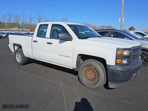 2014 Chevrolet Silverado 1500 Work Truck with VIN 1GCRCPEC0EZ158917, listed as a Copart auction lot 47667935 with 215,236 mi miles and Clean Title. Bid and sale history available at carsss.com. Image 4.