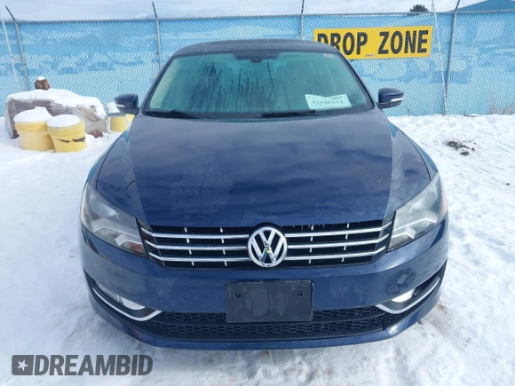 2013 Volkswagen Passat SEL Premium z VIN 1VWCP7A32DC089517, wystawiony jako IAAI lot #41546511 z przebiegiem 149 067 mil mil oraz . Historia ofert i sprzedaży dostępna na DreamBid. Obrazek 12.
