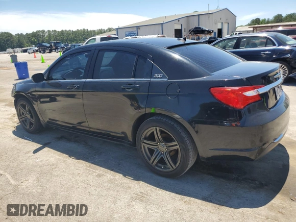 2012 Chrysler 200 Touring z VIN 1C3CCBBB9CN181478, wystawiony jako Copart lot #57318715 z przebiegiem 151 534 mil mil oraz Szkoda całkowita • Salvage title. Historia ofert i sprzedaży dostępna na DreamBid. Obrazek 2.
