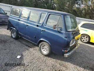 1961 Ford Econoline Cargo with VIN E10SH122862, listed as a Copart auction lot 81049724 with 105,031 mi miles and Salvage Title. Bid and sale history available at DreamBid. Image 4.