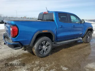 2024 GMC Canyon 4WD AT4 z VIN 1GTP6DEKXR1197281, wystawiony jako Copart lot #48731345 z przebiegiem 4 708 mil mil oraz Szkoda całkowita • Salvage title. Historia ofert i sprzedaży dostępna na DreamBid. Obrazek 3.