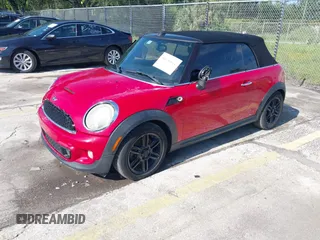 2014 MINI Convertible S с VIN WMWZP3C50ET298497, выставлен на аукционе IAAI как лот 42345812 с пробегом 119 921 миль миль и . История ставок и продаж доступна на DreamBid. Изображение 17.