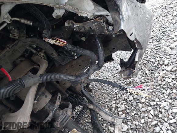 2021 Chevrolet Silverado 1500 LT z VIN 3GCUYDETXMG307908, wystawiony jako IAAI lot #41910530 z przebiegiem Nie podano mil oraz . Historia ofert i sprzedaży dostępna na DreamBid. Obrazek 18.