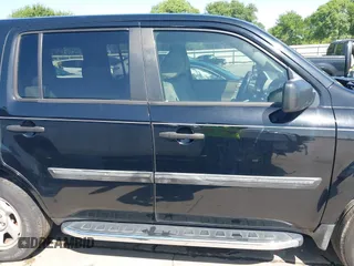 2015 Honda Pilot LX with VIN 5FNYF3H29FB016474, listed as a IAAI auction lot 41976782 with 200,692 mi miles and . Bid and sale history available at carsss.com. Image 13.