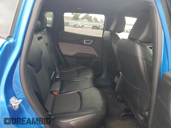 2023 Jeep Compass Latitude z VIN 3C4NJDBN1PT537959, wystawiony jako Copart lot #59963855 z przebiegiem 24 636 mil mil oraz Szkoda całkowita • Salvage title. Historia ofert i sprzedaży dostępna na DreamBid. Obrazek 11.