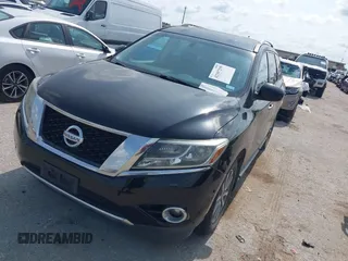 2014 Nissan Pathfinder S z VIN 5N1AR2MNXEC635952, wystawiony jako IAAI lot #42397299 z przebiegiem 159 727 mil mil oraz . Historia ofert i sprzedaży dostępna na DreamBid. Obrazek 2.