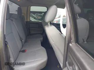 2020 Ram 1500 Tradesman z VIN 1C6RR6FT7LS146154, wystawiony jako IAAI lot #42040792 z przebiegiem 42 611 mil mil oraz . Historia ofert i sprzedaży dostępna na DreamBid. Obrazek 8.