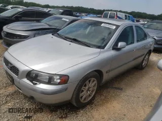 2004 Volvo S60 with VIN YV1RS61T242373543, listed as a Copart auction lot 61378164 with 121,430 mi miles and Salvage Title. Bid and sale history available at carsss.com. Image 1.