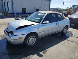 2002 Volkswagen Cabrio GLS with VIN 3VWCC21VX2M809285, listed as a Copart auction lot 47128704 with 91,612 mi miles and Salvage Title. Bid and sale history available at DreamBid. Image 1.