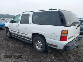 2002 GMC Yukon XL SLT with VIN 1GKFK16ZX2J259905, listed as a IAAI auction lot 41071675 with 326,370 mi miles. Bid and sale history available at carsss.com. Image 3.