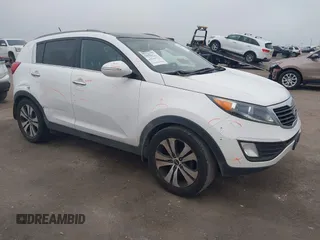 2011 Kia Sportage EX with VIN KNDPC3A23B7111160, listed as a IAAI auction lot 41555686 with 236,672 mi miles. Bid and sale history available at carsss.com. Image 1.