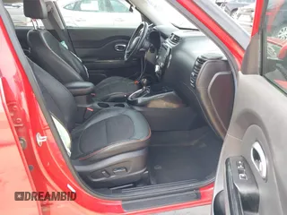 2018 Kia Soul ! with VIN KNDJX3AA8J7533909, listed as a IAAI auction lot 41677594 with 77,486 mi miles. Bid and sale history available at carsss.com. Image 5.
