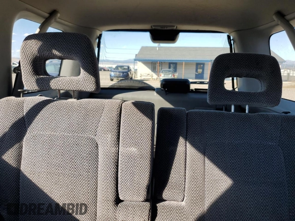 1998 Honda CR-V LX with VIN JHLRD1747WC076559, listed as a Copart auction lot 72999904 with 254,290 mi miles and Clean Title. Bid and sale history available at carsss.com. Image 10.