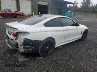 2017 BMW 4 Series 430i xDrive with VIN WBA4R9C39HK879013, listed as a Copart auction lot 61182725 with 102,448 mi miles and Salvage title. Bid and sale history available at DreamBid. Image 3.