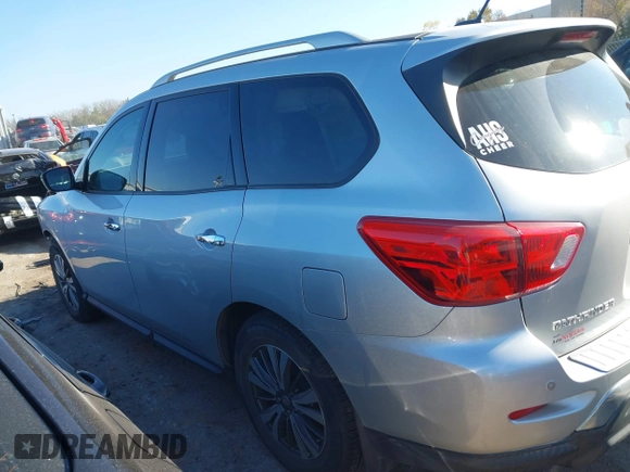 2017 Nissan Pathfinder SL with VIN 5N1DR2MM8HC643461, listed as a IAAI auction lot 40992227 with 192,634 mi miles. Bid and sale history available at carsss.com. Image 15.