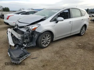 2015 Toyota Prius Two with VIN JTDZN3EU9FJ019946, listed as a Copart auction lot 47467305 with 120,292 mi miles and Salvage Title. Bid and sale history available at DreamBid. Image 1.