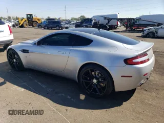 2006 Aston Martin Vantage z VIN SCFBB03B76GC02094, wystawiony jako Copart lot #69683434 z przebiegiem 26 353 mil mil oraz Szkoda całkowita • Salvage title. Historia ofert i sprzedaży dostępna na DreamBid. Obrazek 2.