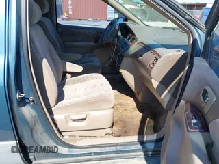2002 Toyota Sienna LE with VIN 4T3ZF13C82U429841, listed as a IAAI auction lot 42131029 with 271,573 mi miles and . Bid and sale history available at DreamBid. Image 5.